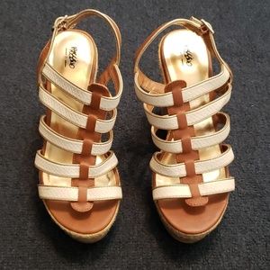 Womens Mossimo wedged heels